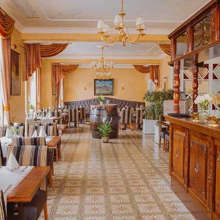 班德阿尔特兰德拉特斯别墅酒店